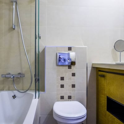 Location d’un appartement meublé et spacieux de 3 pièces, 86 m², près du centre-ville, Nouveau Belgrade, Serbie